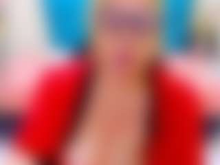 Live cam show with Nayla-Garner - Granny on Hubzter Live