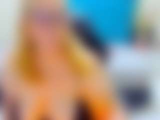 Live cam show with Nayla-Garner - Glasses on TastyBlacksLive