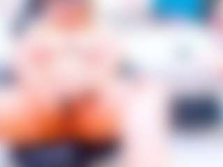 Live cam show with Nayla-Garner - Blonde Hair MILF on Camversity