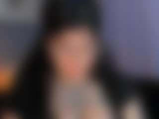 Live cam show with SallyLynn1 - Drinking on parknlotfishbdy