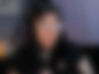 Live cam show with SallyLynn1 - Fingers on livesuperchat.net
