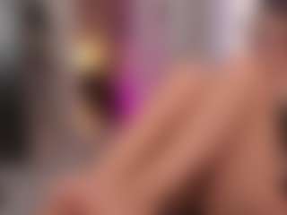 Live cam show with Emmy and Krist - Spank on Camsoda