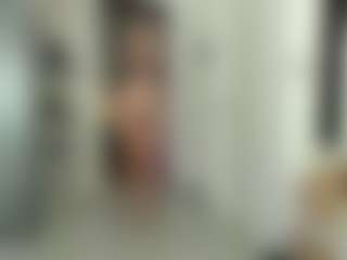 Live cam show with Emmy and Krist - Squirt on studioflirtlive.com