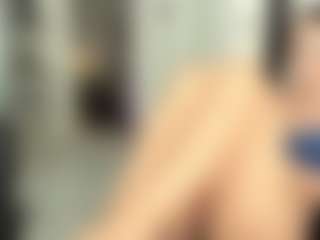 Live cam show with Emmy and Krist - Petite on Camsoda