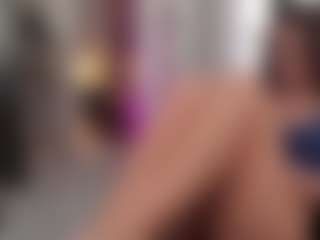 Live cam show with Emmy and Krist - Strip on slutload