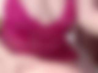 Live cam show with nadiiasunok - Granny MILF on Stripli.com