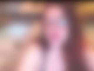 Live cam show with QueenNatashaX - MILF on alttransgirls