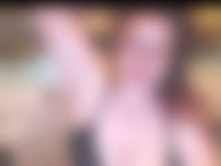 Live cam show with QueenNatashaX - Squirt on TeamSkeetLive