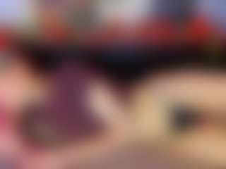 Live cam show with Sunbeam69 - Handjob on camwithhim.com