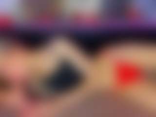 Live cam show with Sunbeam69 - Glasses on live.xbliss.ai