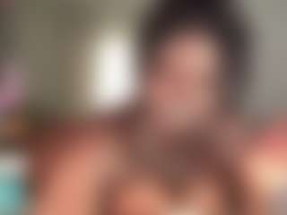 essenceblaque's Live Sex Cam Show