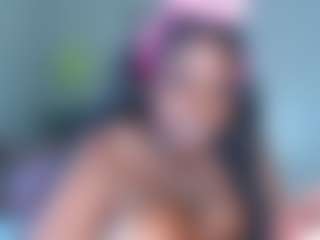 Live cam show with essenceblaque - Squirt on Camsoda