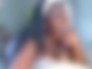 Live cam show with essenceblaque - Shaved Pussy on Camsoda