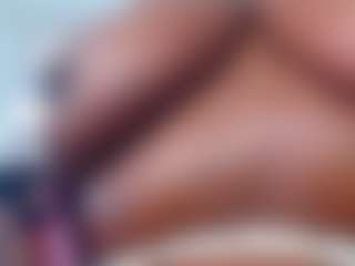 essenceblaque's Live Sex Cam Show