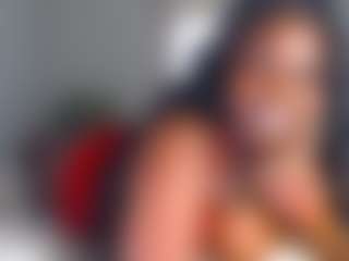 Live cam show with essenceblaque - Shaved Pussy on Camsoda