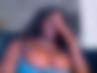 Live cam show with essenceblaque - Black Dildo on CSO-WL