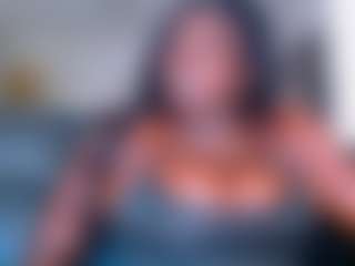 Live cam show with essenceblaque - Drinking on Latina Girls