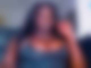 essenceblaque's Live Sex Cam Show