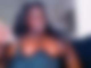essenceblaque's Live Sex Cam Show