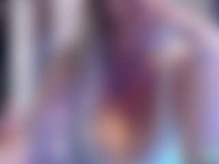 Live cam show with JennaDeluxe - Middle Aged on hrnylive.com