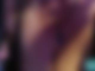 JennaDeluxe MILF webcam performer live streaming