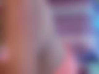 Live cam show with JennaDeluxe - Green Eyes on SquirtSoMuch