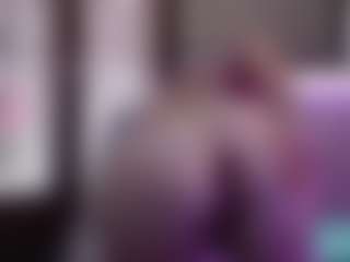 JennaDeluxe MILF webcam performer live streaming
