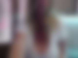 Live cam show with JennaDeluxe - Curvy MILF on Hubzter Live