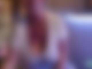 JennaDeluxe MILF webcam performer live streaming