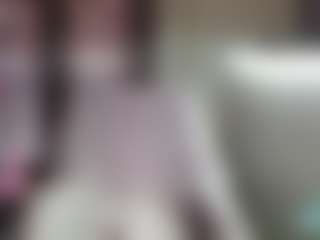 JennaDeluxe MILF webcam performer live streaming