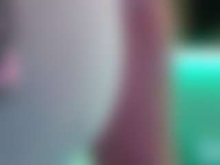 JennaDeluxe MILF webcam performer live streaming