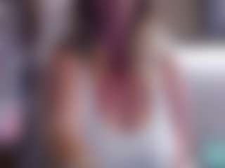 Live cam show with JennaDeluxe - Green Eyes on SxyPornLive