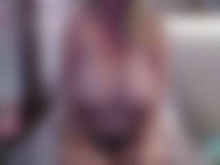 Live cam show with JennaDeluxe - Mature Middle Aged on Camming Site