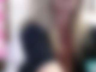Live cam show with JennaDeluxe - Blonde Hair MILF on SpunkLive