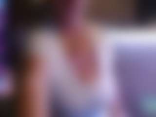 JennaDeluxe MILF webcam performer live streaming