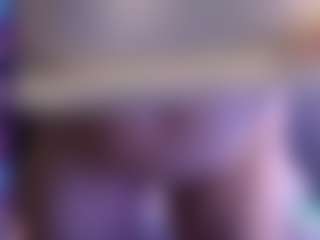 Live cam show with JennaDeluxe - Green Eyes on realtime-chat