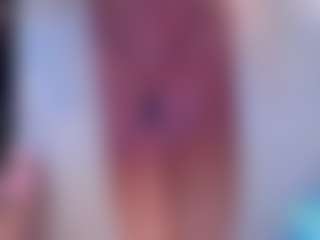 JennaDeluxe MILF webcam performer live streaming