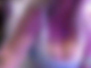 Live cam show with JennaDeluxe - Smoking on StripNow