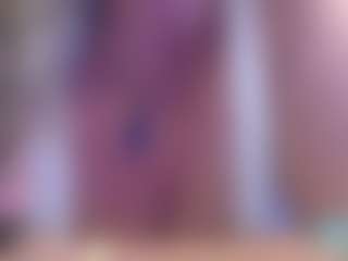 Live cam show with JennaDeluxe - Blonde Hair MILF on liverealitysex.com