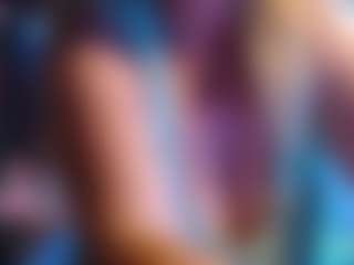 JennaDeluxe MILF webcam performer live streaming
