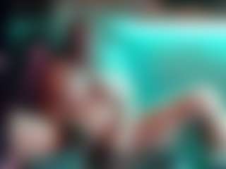 JennaDeluxe MILF webcam performer live streaming