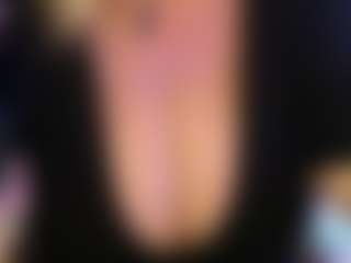 JennaDeluxe MILF webcam performer live streaming