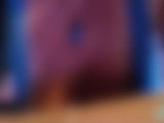 Live cam show with JennaDeluxe - Green Eyes on CamClone