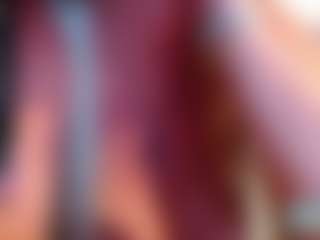 Live cam show with JennaDeluxe - Blonde Hair MILF on Dolls Live