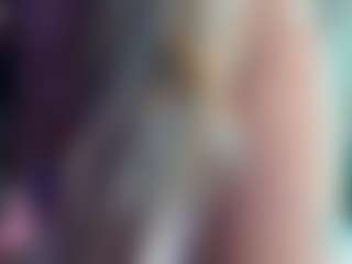 JennaDeluxe MILF webcam performer live streaming
