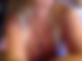 Live cam show with JennaDeluxe - Mature Middle Aged on Camsoda