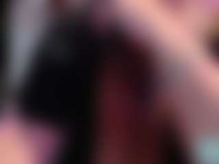 JennaDeluxe MILF webcam performer live streaming