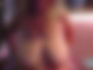 JennaDeluxe MILF webcam performer live streaming