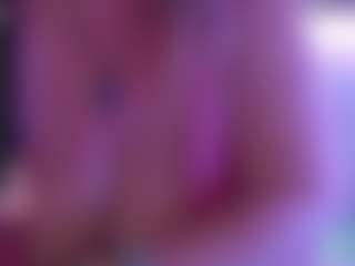 Live cam show with JennaDeluxe - Middle Aged on Camsoda