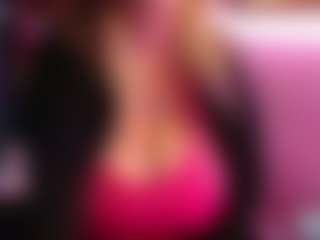 Live cam show with JennaDeluxe - Green Eyes on Camsoda